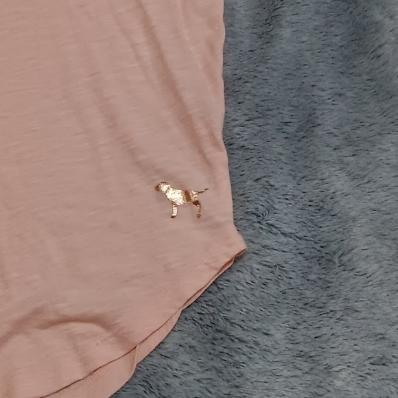 VS/Pink - Picture 6 of 12